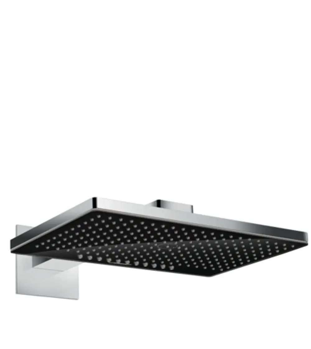 Hansgrohe Kopfbrause mit quadratischer Form und einer Kombination aus schwarzer und verchromter Oberfläche, montiert an einem Brausearm.